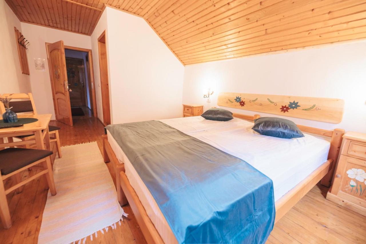 Pensiunea Piatra-Craiului Zărneşti Extérieur photo