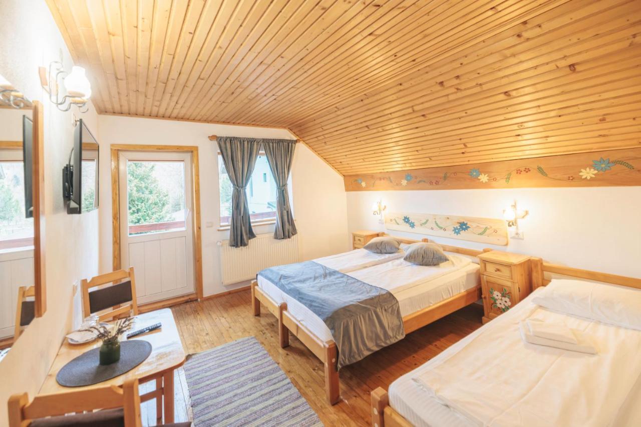 Pensiunea Piatra-Craiului Zărneşti Extérieur photo