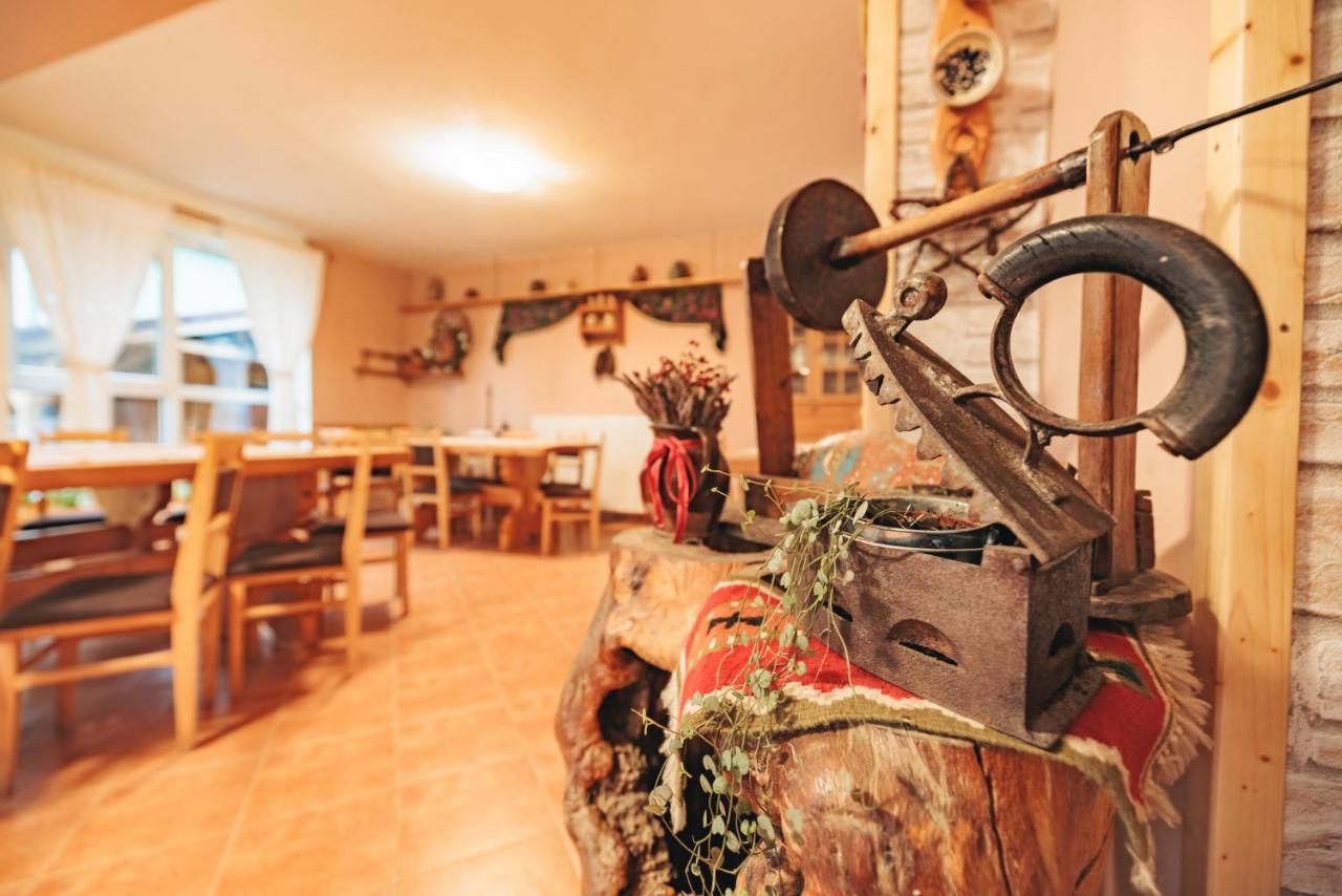 Pensiunea Piatra-Craiului Zărneşti Extérieur photo