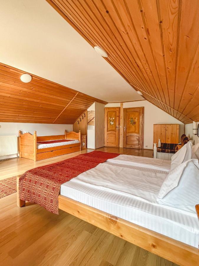 Pensiunea Piatra-Craiului Zărneşti Extérieur photo